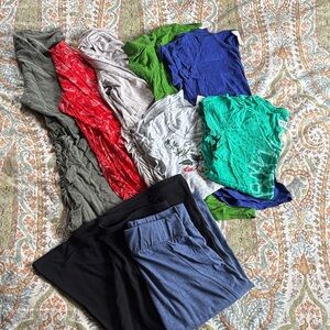 Maternity Tops & Skirts